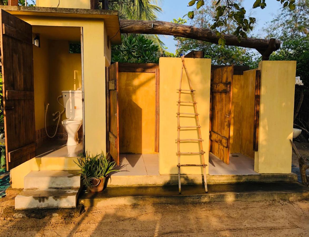 カルピティヤ Kite House Cafe Bed & Breakfast エクステリア 写真