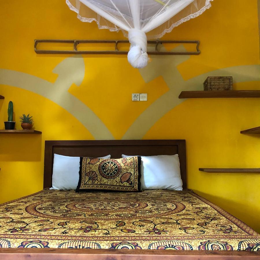 カルピティヤ Kite House Cafe Bed & Breakfast エクステリア 写真